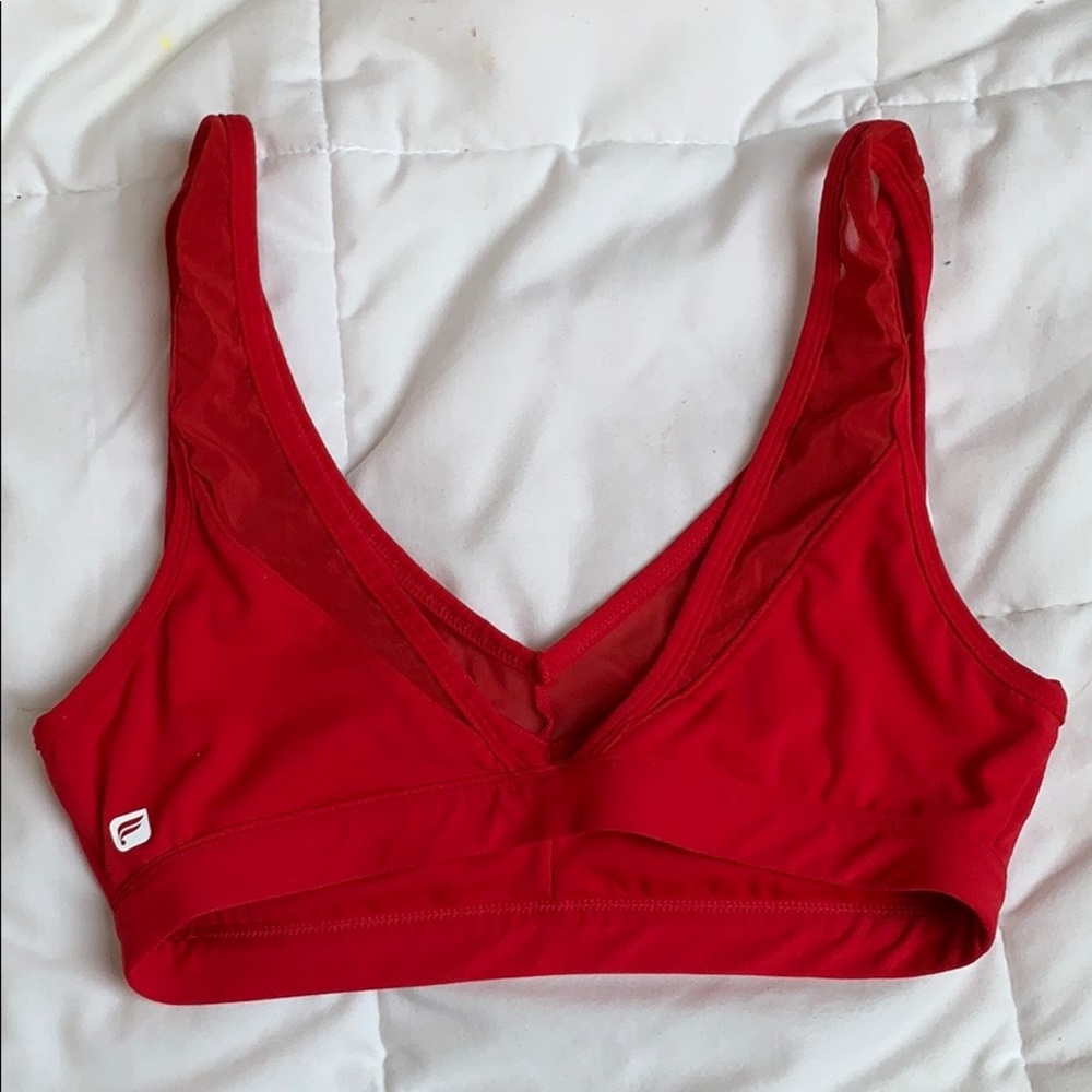 sports bra